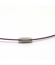 Halsreif aus  Edelstahl, Farbe lila, mit Verschluss, 1 mm x 45 cm